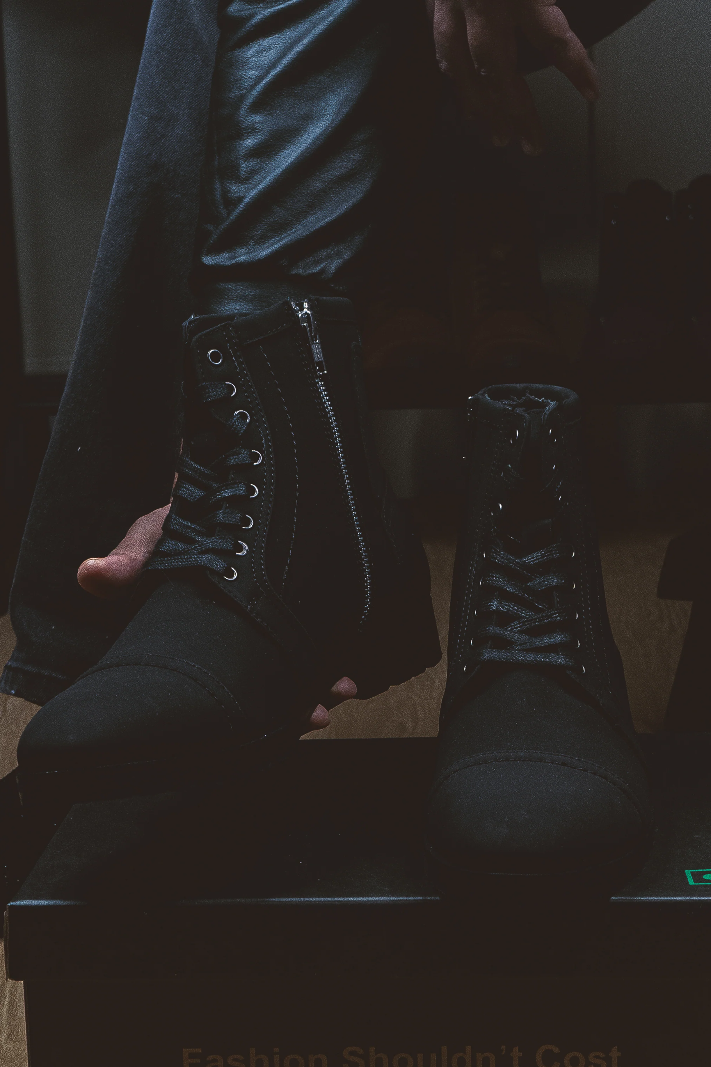 Knight Black Matte Boots - Image 3