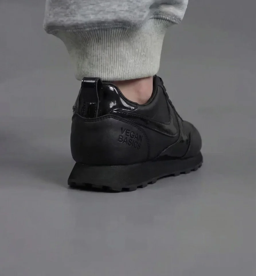 VB STRIDE – Black - Image 3